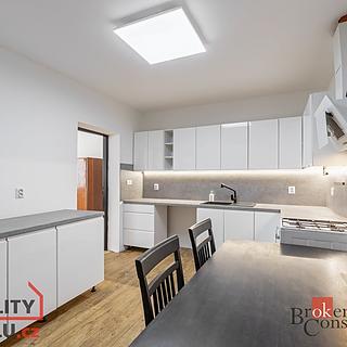 Prodej rodinného domu 139 m&sup2; Strážnice