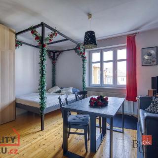 Prodej bytu 1+kk, garsoniery 45 m² Praha