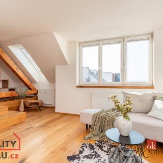 Pronájem bytu 3+kk 92 m² Praha, Malá Plynární