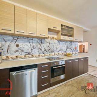 Prodej bytu 4+kk 90 m² Hronov, 
