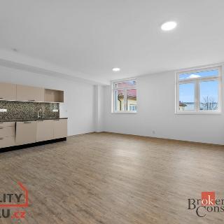 Prodej bytu 2+kk 79 m² Týniště nad Orlicí, 17. listopadu