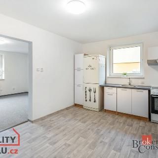 Pronájem bytu 2+1 53 m² Velký Ořechov, 