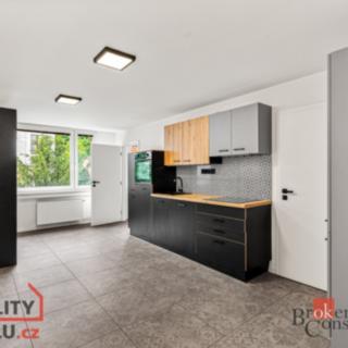 Prodej bytu 2+kk 38 m² Praha