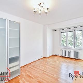 Pronájem bytu 1+kk a garsoniéry 27 m² Praha, Dělnická