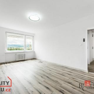 Pronájem bytu 2+1 51 m² Rožnov pod Radhoštěm, 5. května