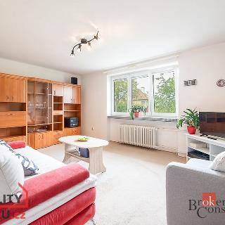 Pronájem bytu 2+1 55 m² Praha, Paprsková