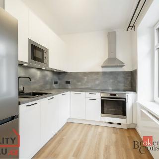 Pronájem bytu 3+kk 74 m² Praha, Mukařovská