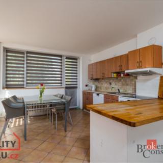 Prodej rodinného domu 303 m² Plasy