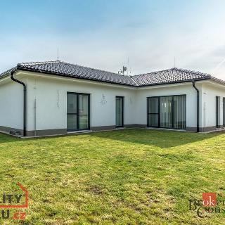 Prodej rodinného domu 108 m² Stolany, 