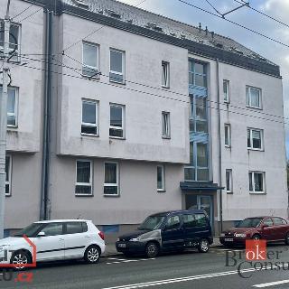 Pronájem bytu 2+kk 47 m² Hradec Králové, Pražská třída