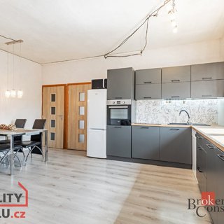 Prodej rodinného domu 152 m² Ostrov u Macochy, 