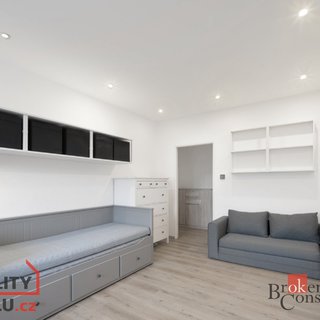 Prodej bytu 2+kk 62 m² Dešenice, 