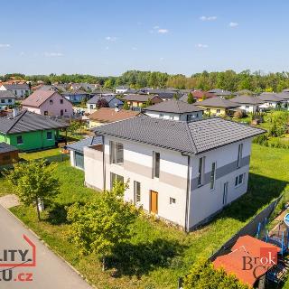 Prodej rodinného domu 200 m² Obříství, M. Zd. Poláka