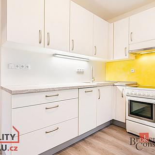 Pronájem bytu 2+1 53 m² Slavkov u Brna