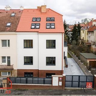 Pronájem bytu 3+kk 74 m² Praha, Mukařovská