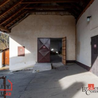 Pronájem skladu 250 m&sup2; Šťáhlavy