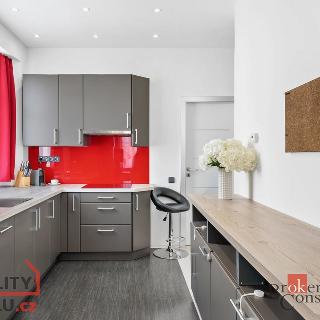 Prodej bytu 2+kk 62 m² Praha, Vosmíkových