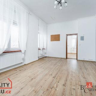 Prodej bytu 4+kk 86 m² Karlovy Vary, Petřín