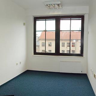 Pronájem kanceláře 13 m&sup2; Broumov