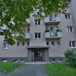 Prodej bytu 2+1 61 m² Hradec Králové, Horova