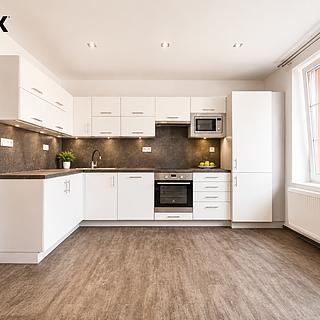 Pronájem bytu 3+kk 68 m&sup2; Velké Poříčí