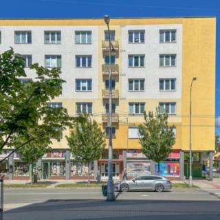 Prodej bytu 3+1 74 m² Hradec Králové, třída SNP