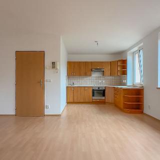 Prodej bytu 1+1 48 m² Červený Kostelec