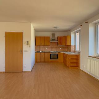 Prodej bytu 1+1 48 m² Červený Kostelec, Boženy Němcové