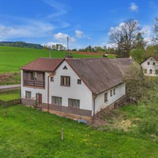Prodej rodinného domu 151 m² Dolní Dobrouč