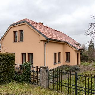 Pronájem rodinného domu 132 m² Všestary