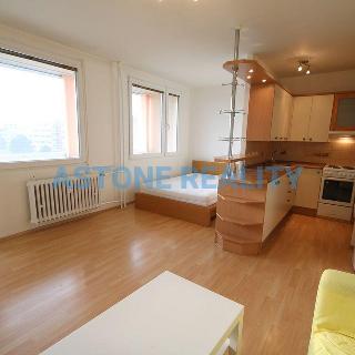 Pronájem bytu 1+kk a garsoniéry 44 m² Praha, Vysočanská