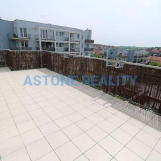 Pronájem bytu 3+kk 124 m² Praha