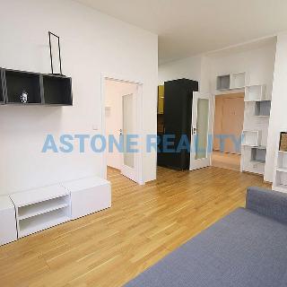 Prodej bytu 2+kk 54 m² Praha, 28. pluku