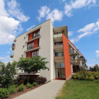 Pronájem bytu 1+kk a garsoniéry 38 m² Praha, Nad Dalejským údolím