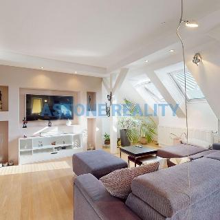 Prodej bytu 4+kk 137 m² Praha, Semilská