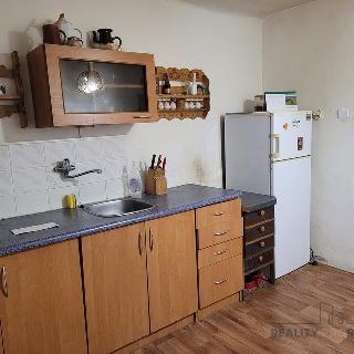 Prodej rodinného domu 90 m² Bystřice pod Hostýnem, 