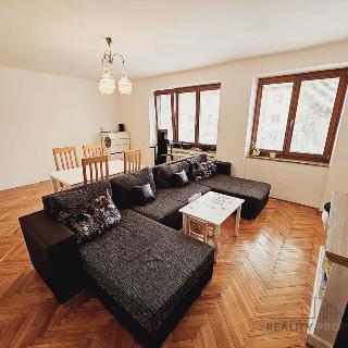 Prodej bytu 3+1 76 m² Hodonín, J. Suka