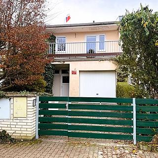 Pronájem rodinného domu 125 m&sup2; Praha