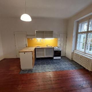 Pronájem bytu 2+1 75 m² Praha, Šultysova