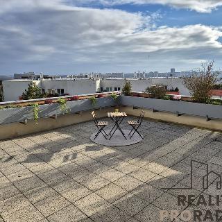 Prodej bytu 3+1 104 m² Praha, Klausova