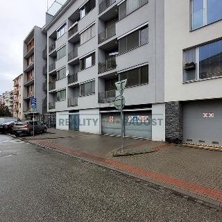 Pronájem parkovacího místa 16 m² Brno, Vodní