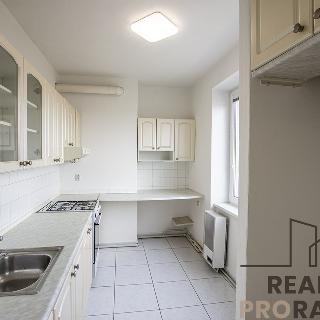 Prodej bytu 2+1 52 m² Znojmo, Přímětická