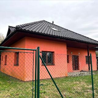 Prodej rodinného domu 175 m² Bystřice, 