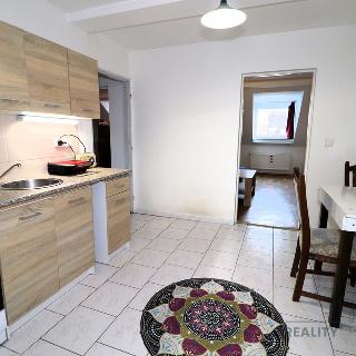 Pronájem bytu 3+1 90 m² Brno