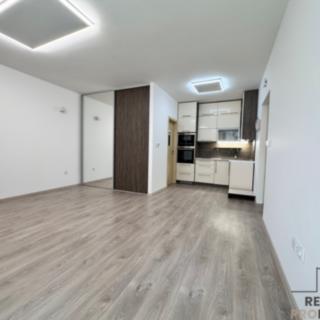 Prodej bytu 1+kk a garsoniéry 28 m² Hodonín, Příční