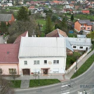 Prodej rodinného domu 390 m² Dřevohostice, Náměstí