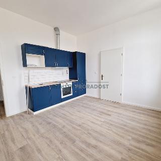 Pronájem bytu 2+kk 36 m² Brno, Antonínská