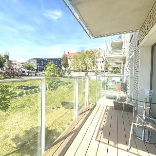 Pronájem bytu 1+kk a garsoniéry 50 m² Praha, Kobrova