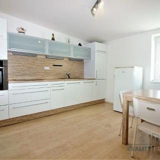 Pronájem bytu 1+1 28 m² Znojmo