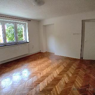 Pronájem bytu 3+1 55 m² Kuřim, Jungmannova